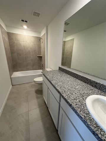 Building Photo - 320 Dewberry St