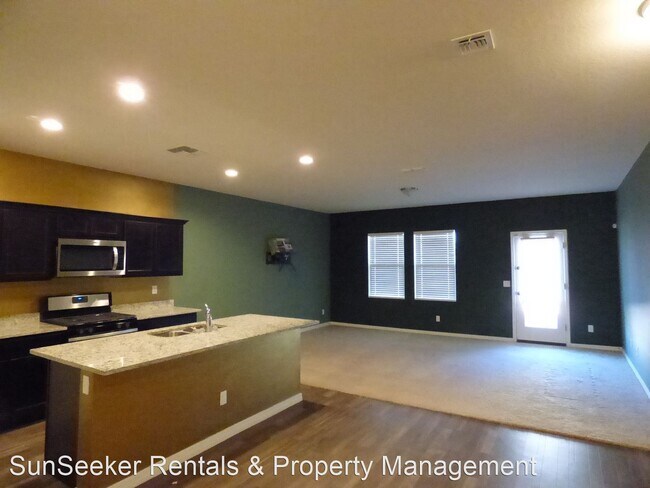 Building Photo - 3 br, 2 bath House - 20228 W Mesquite Dr