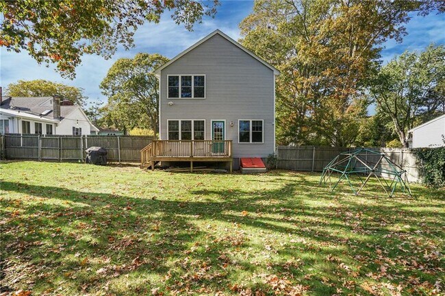 Building Photo - 31 Smith St