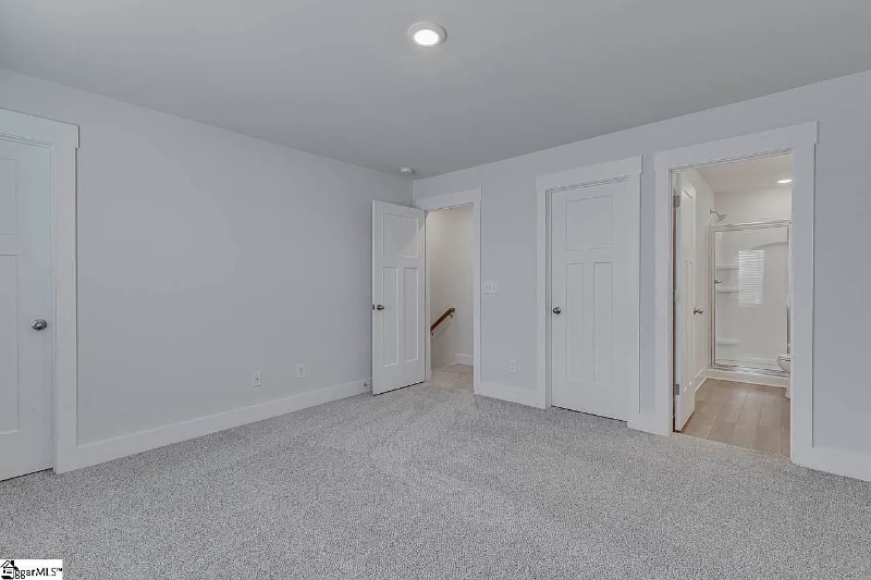 Building Photo - 103 Shallons Dr