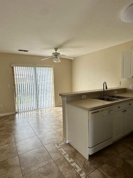 Building Photo - 312 Cervantes Dr
