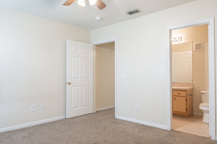 Building Photo - 6596 Swissco Dr