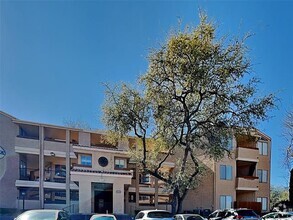 Building Photo - 5550 Spring Valley Rd