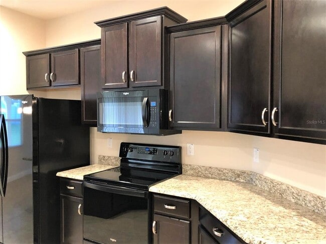 Building Photo - 3338 Pearly Dr