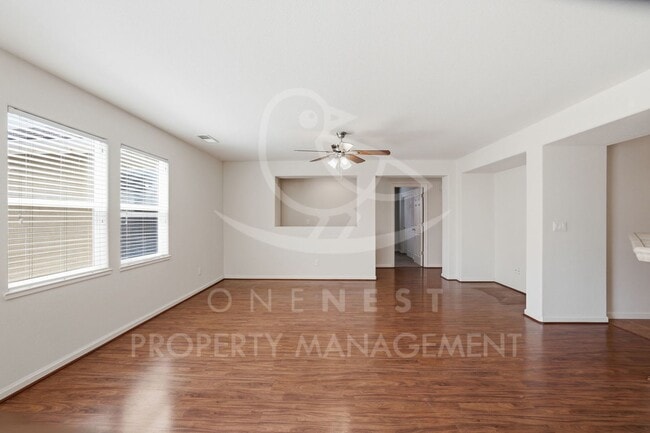 Building Photo - 3 Bedroom 2 Bathroom Plumas Lake, Move in Ready