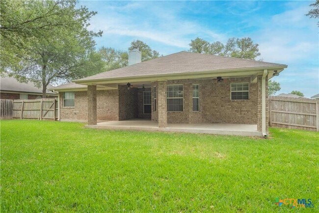 Building Photo - 6201 Flag Stone Dr