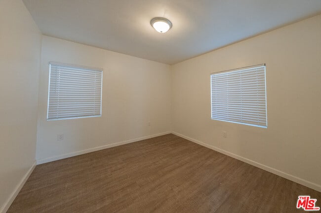 Building Photo - 7503 Camellia Ave