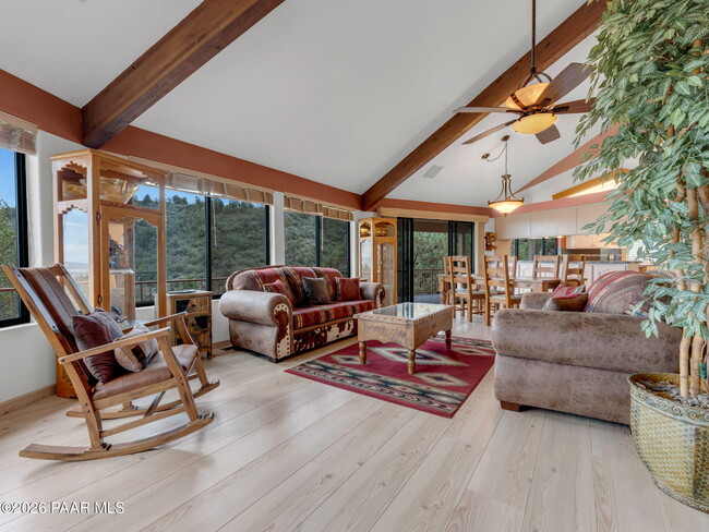 Building Photo - 3160 Rainbow Ridge Dr