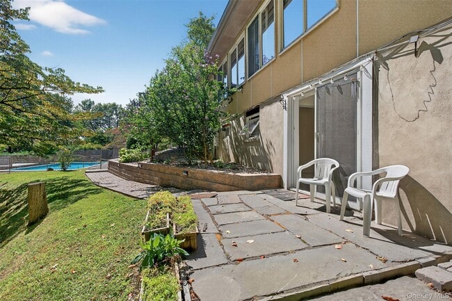 Building Photo - 3 Hudson Bluff Cir