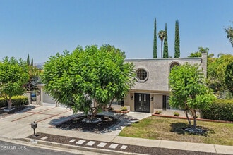 Building Photo - 22777 Brenford St