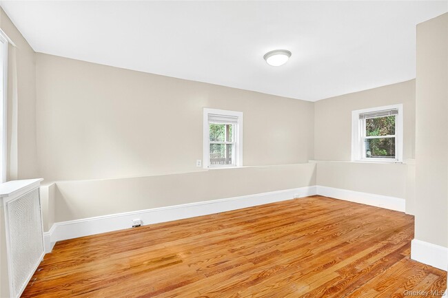 Building Photo - 41 Saratoga Ave