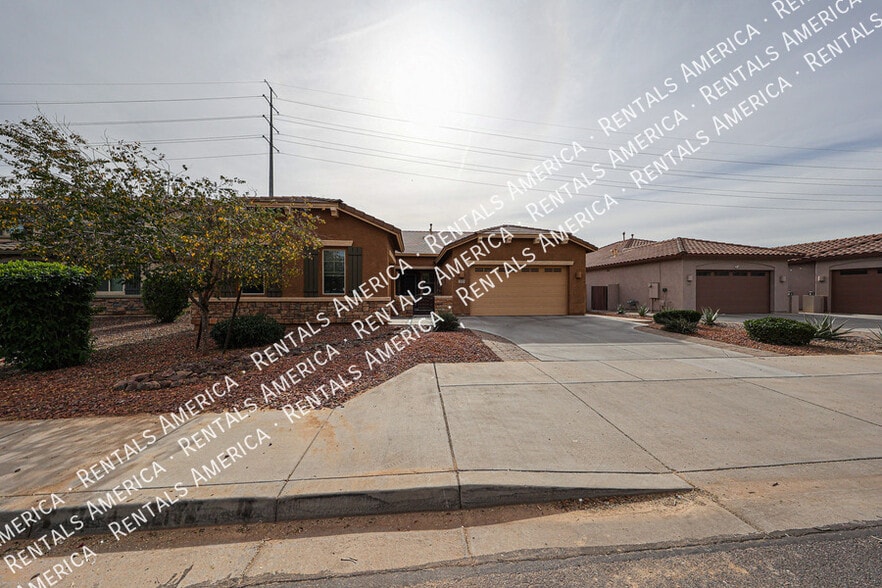 Building Photo - 1133 E Buckingham Ave