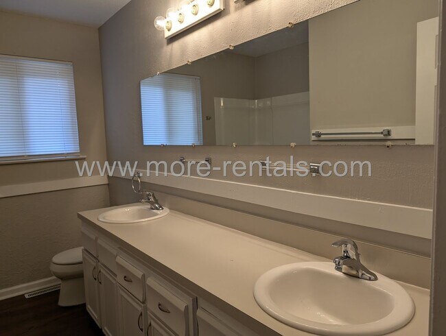 Building Photo - Remodeled house with garage