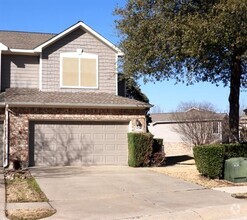 Building Photo - 3001 Woodmill Dr