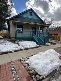 Building Photo - Historic 3-bedroom, 1-bath home in Downtown Glenwood Springs!