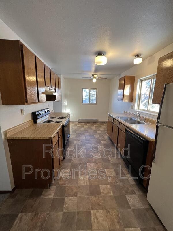 Building Photo - 4149 Van Buren Ave