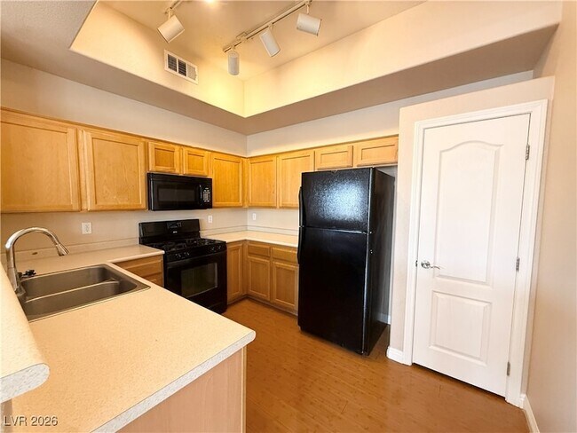 Building Photo - 8985 S Durango Dr