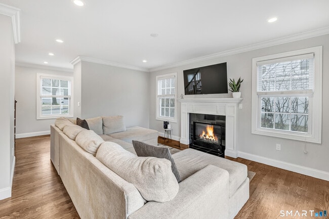 Building Photo - 44 Morehouse Hwy