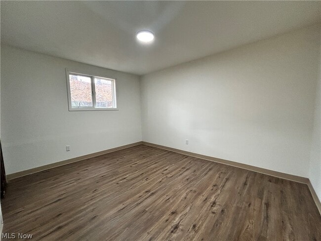 Building Photo - 94 View St