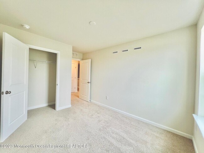 Building Photo - 38 Nelsons Way