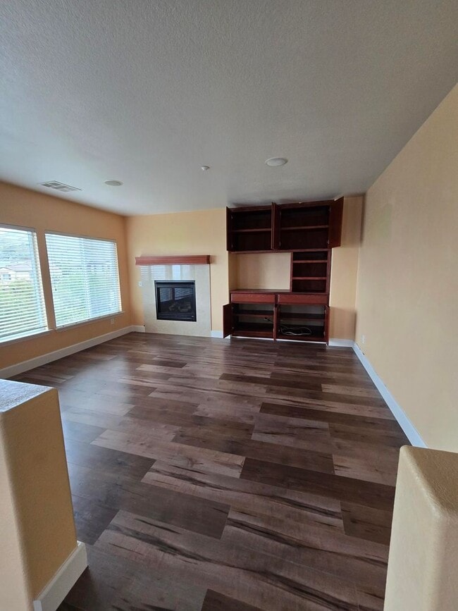 Building Photo - Executive EHR Home