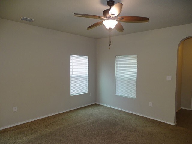 Building Photo - 5826 Grandwood Dr