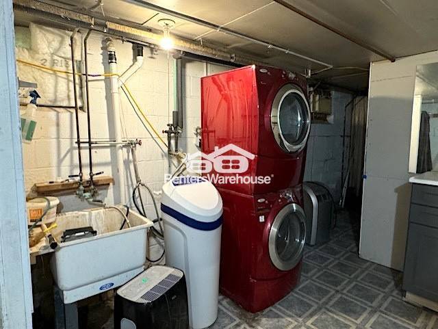 Building Photo - 72 Hwy 55