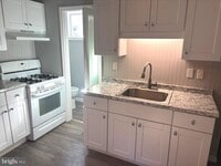 Building Photo - 308 E Union St