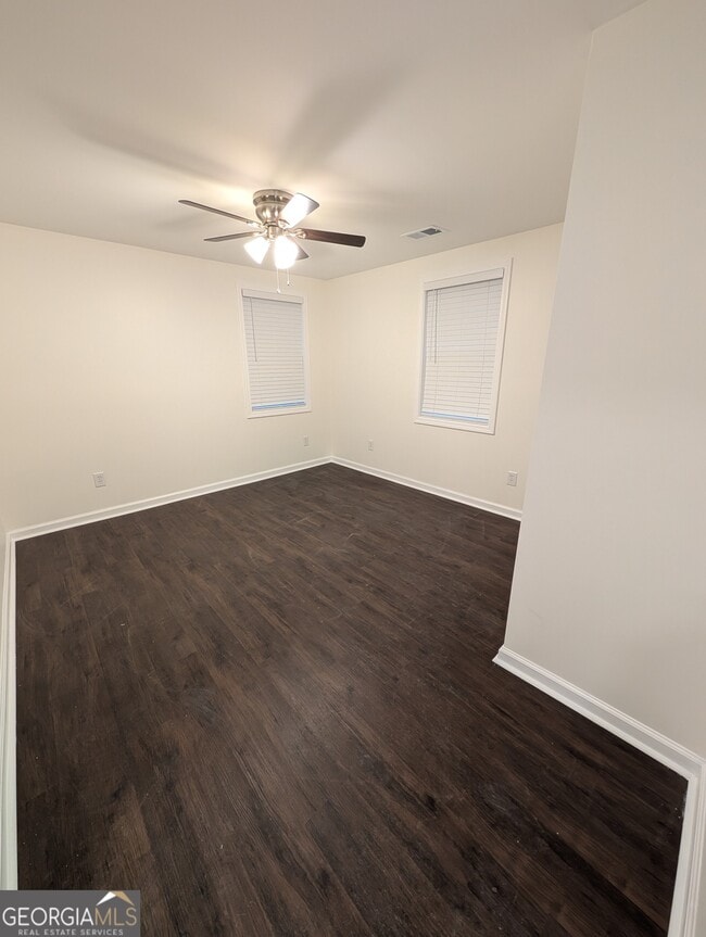 Building Photo - 319 Corinth Rd