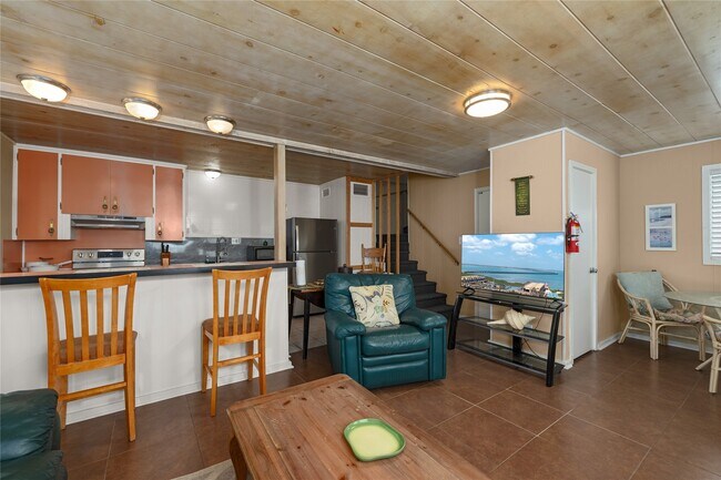 Building Photo - 2615 Gulf Blvd