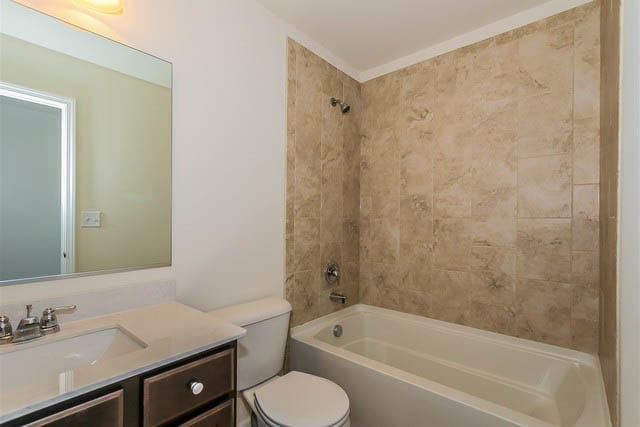 Building Photo - 2949 Madison Dr