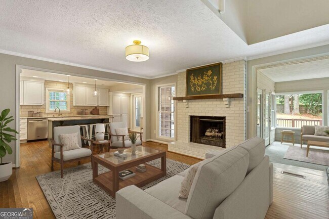 Building Photo - 1375 Mosswood Ln SE