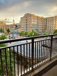 Building Photo - 1390 Kenyon St NW