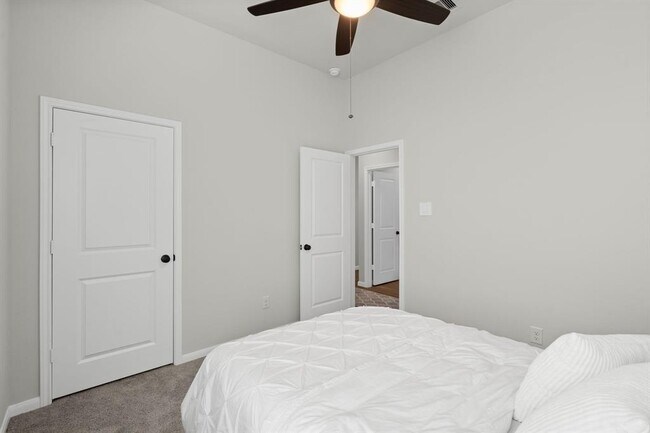 Building Photo - 21131 Austin Chalk Dr