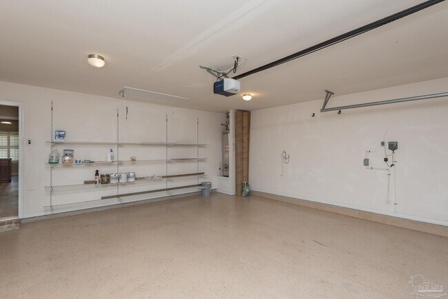 Building Photo - 8770 Kennedy Dr