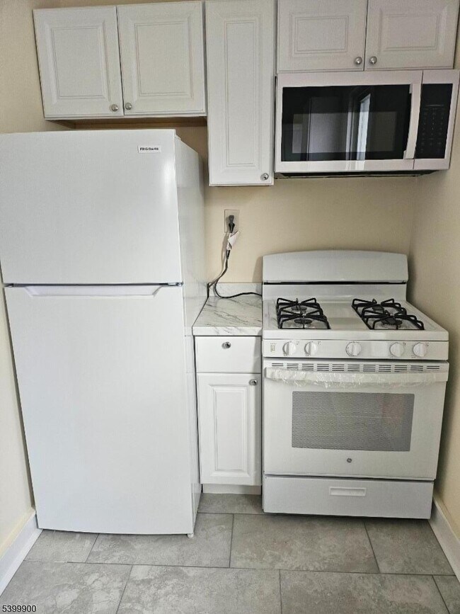 Building Photo - 88 Elizabeth St