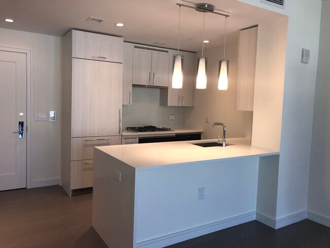 Building Photo - 30 Melrose Ter