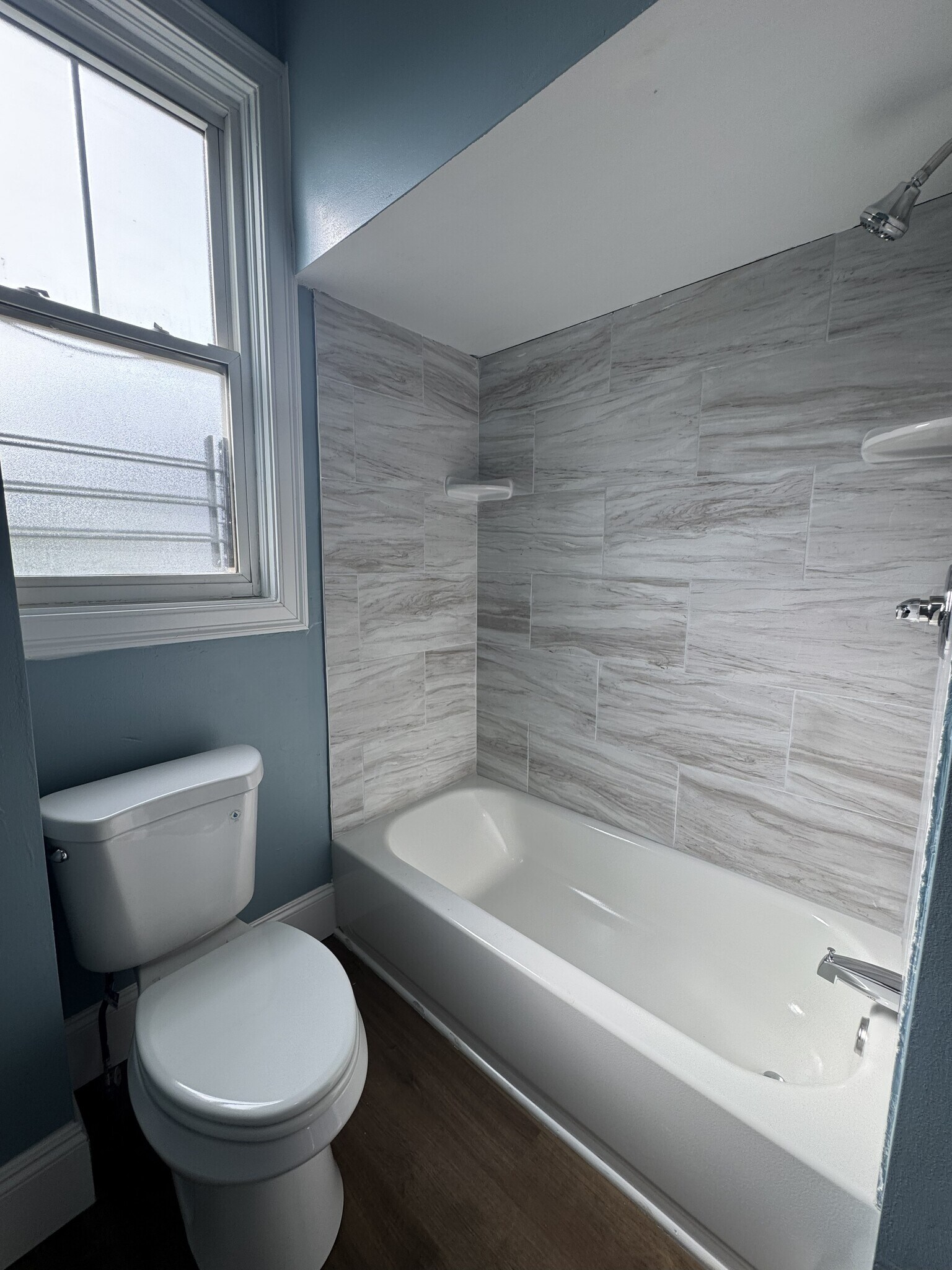 Bathroom - 138 Jewett St