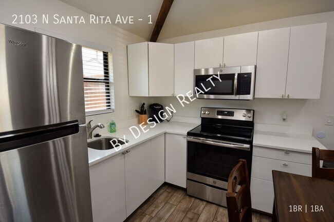 Building Photo - Renovated and Furnished 1 Bed 1 Bath Casita - 1 Mile To UofA