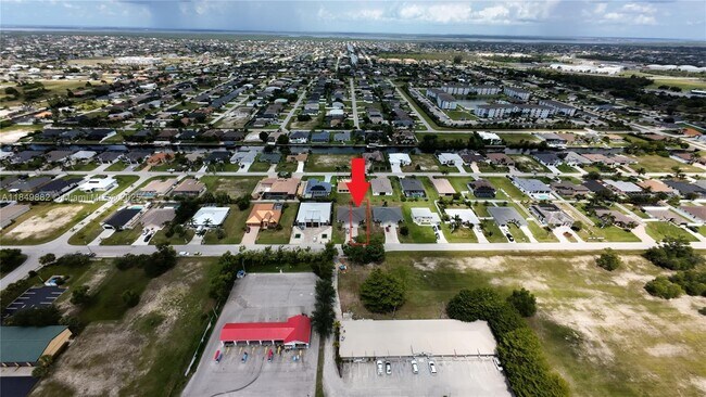 Building Photo - 3820 SW 16th Pl