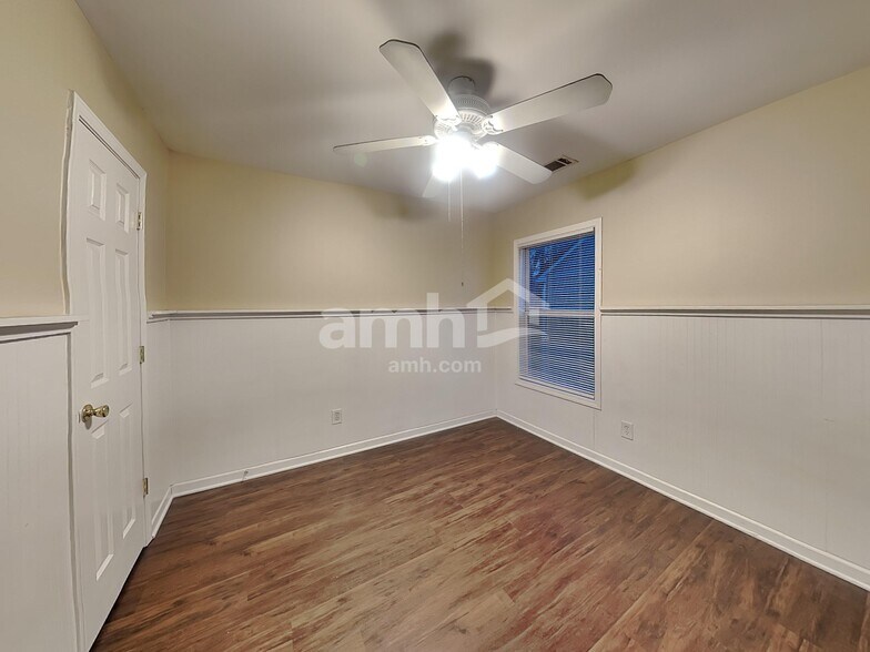 Building Photo - 2551 Fieldview Way