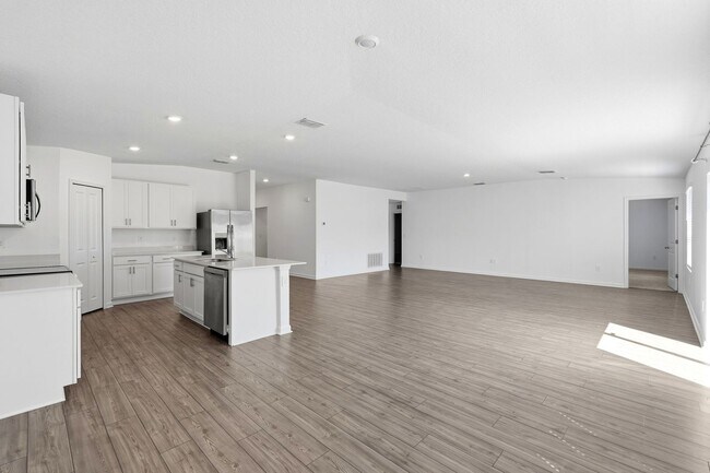 Building Photo - 14491 NW 165th Rd