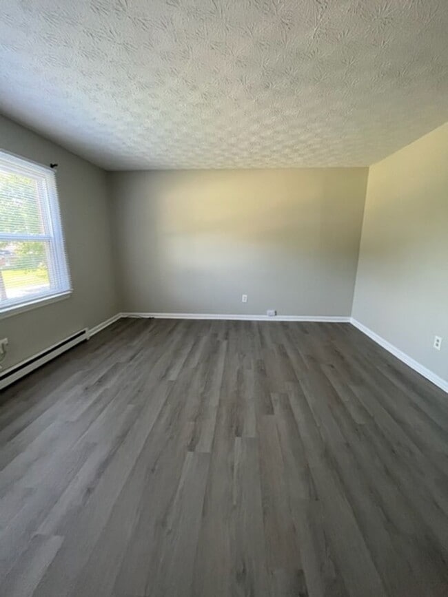 Building Photo - 314 Walters Ln