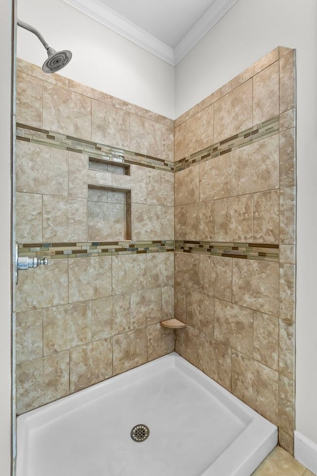 Building Photo - Beautiful Home in Walden Park