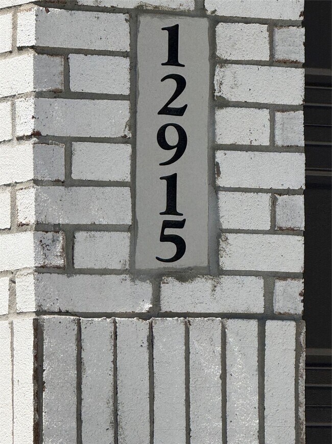 Building Photo - 12915 Shells Ln