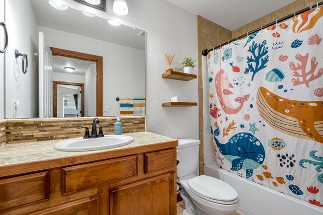 Building Photo - 3/2 Ranch Style Home in Berthoud!