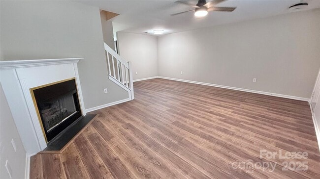 Building Photo - 12571 Bluestem Ln