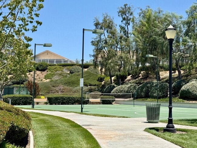Building Photo - Four Seasons 55+ – Beautifully Upgraded wi...