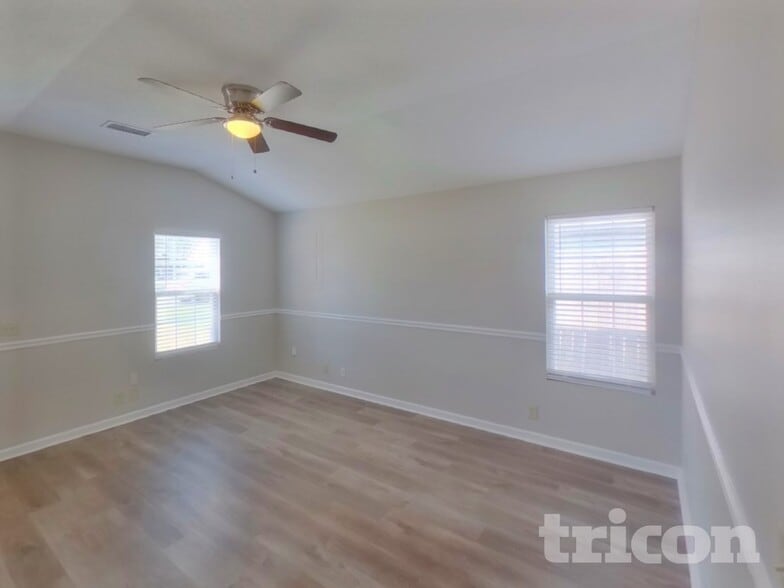 Building Photo - 2721 Painted Pony Dr