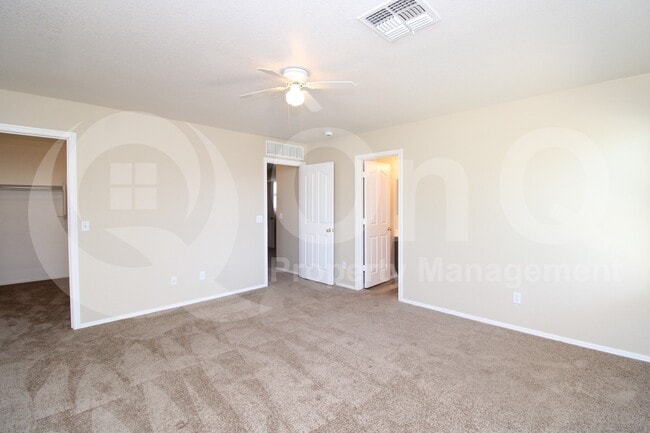 Building Photo - 9607 N 81st Dr